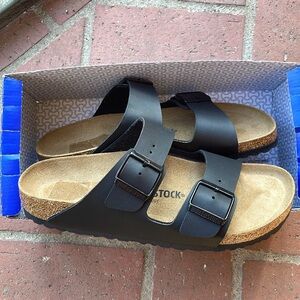 Birkenstock Arizona size 9